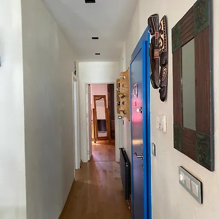 Apartment Gem Offering Vibrant Social Life Along The Breathtaking Bosphorus Istanbul
